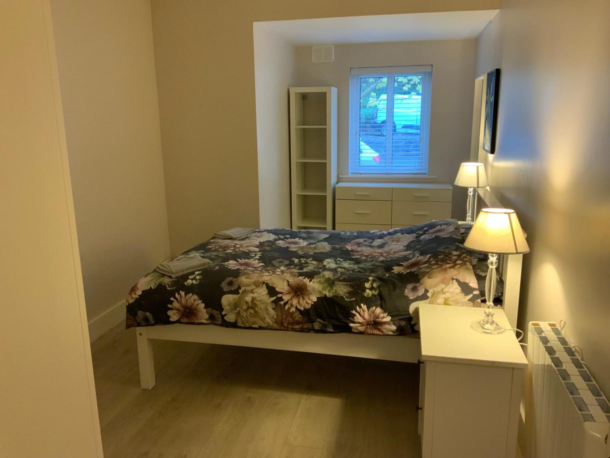 Quite And Cozy 2 Bedroom Apartment กัลเวย์ ภายนอก รูปภาพ